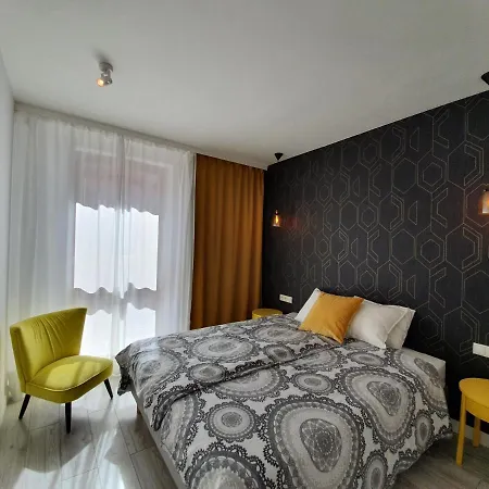 Appartement Aura Apartament